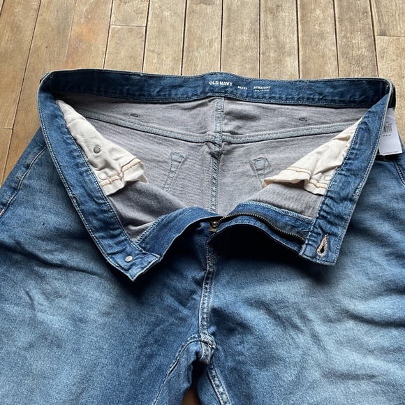 Old Navy Men’s NWT 38 x 32 Jeans - Picture 9 of 13